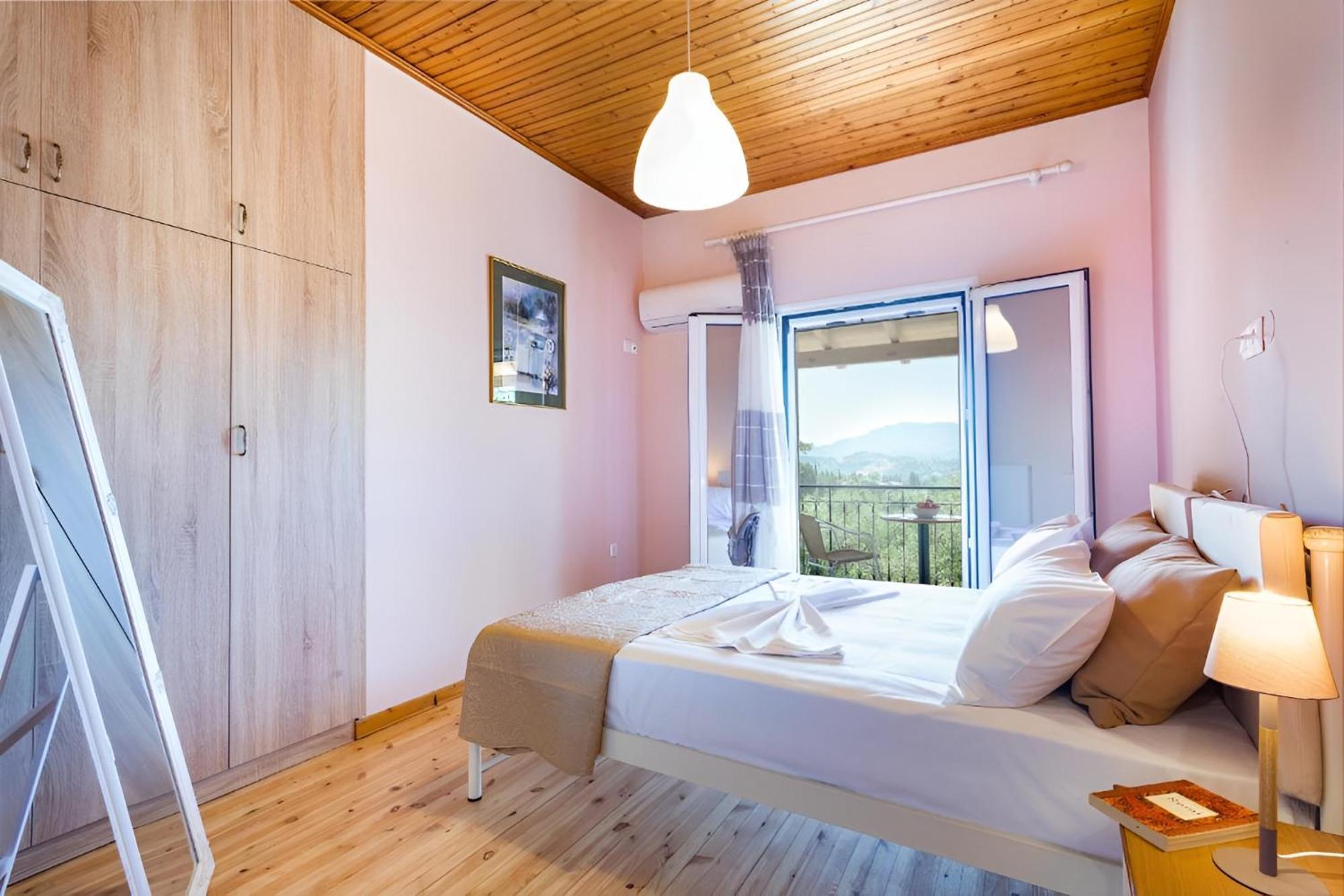 Stavros & Loulas House